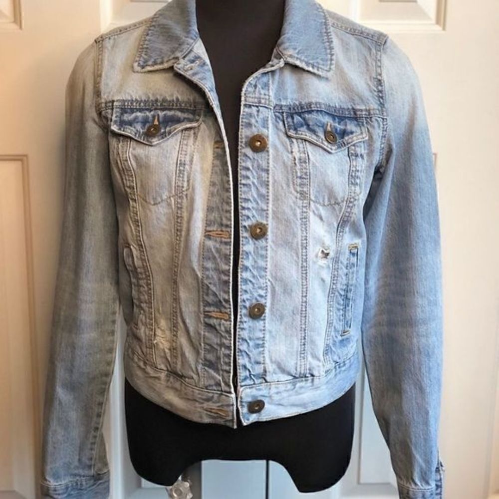 Mudd Distressed Jean Jacket - Picture 4 of 10